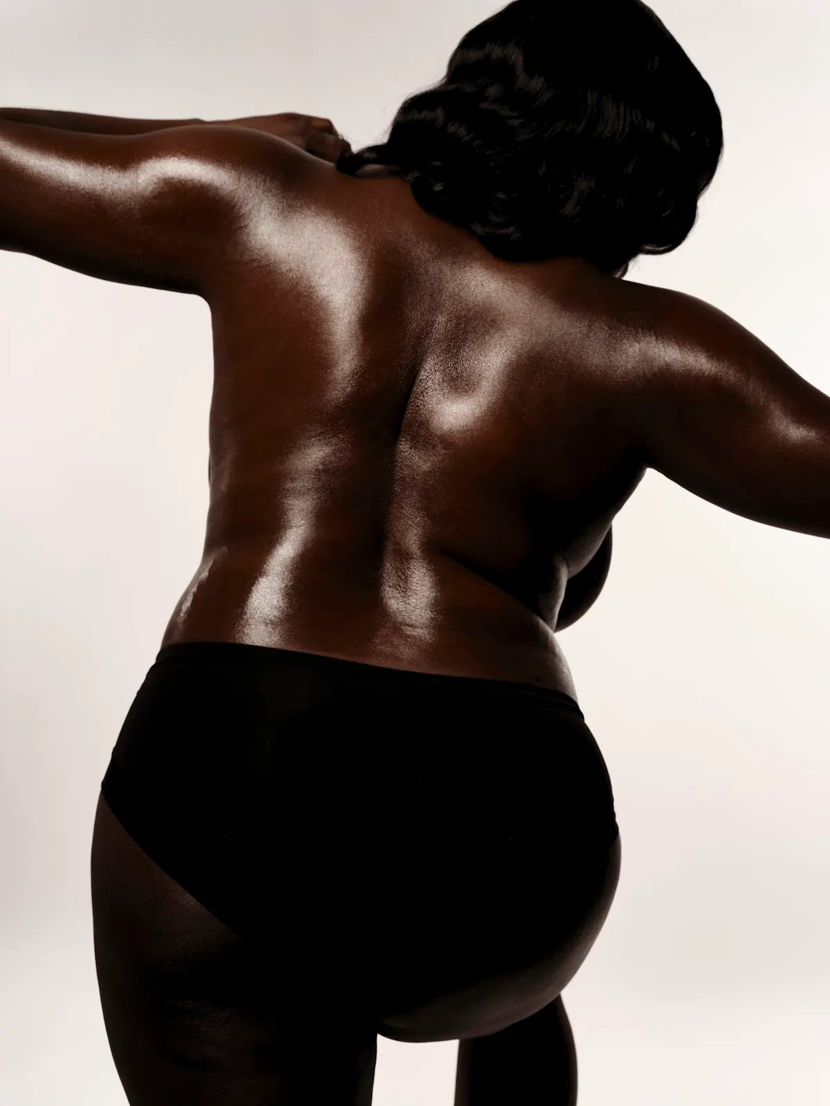 Best Firming and Brightening Body Oil for Normal Skin